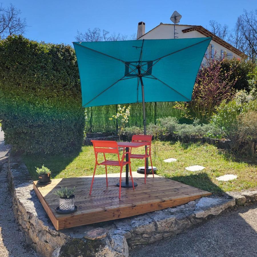 Les Pierres De Cezaire Hotell Saint-Cézaire-sur-Siagne Eksteriør bilde