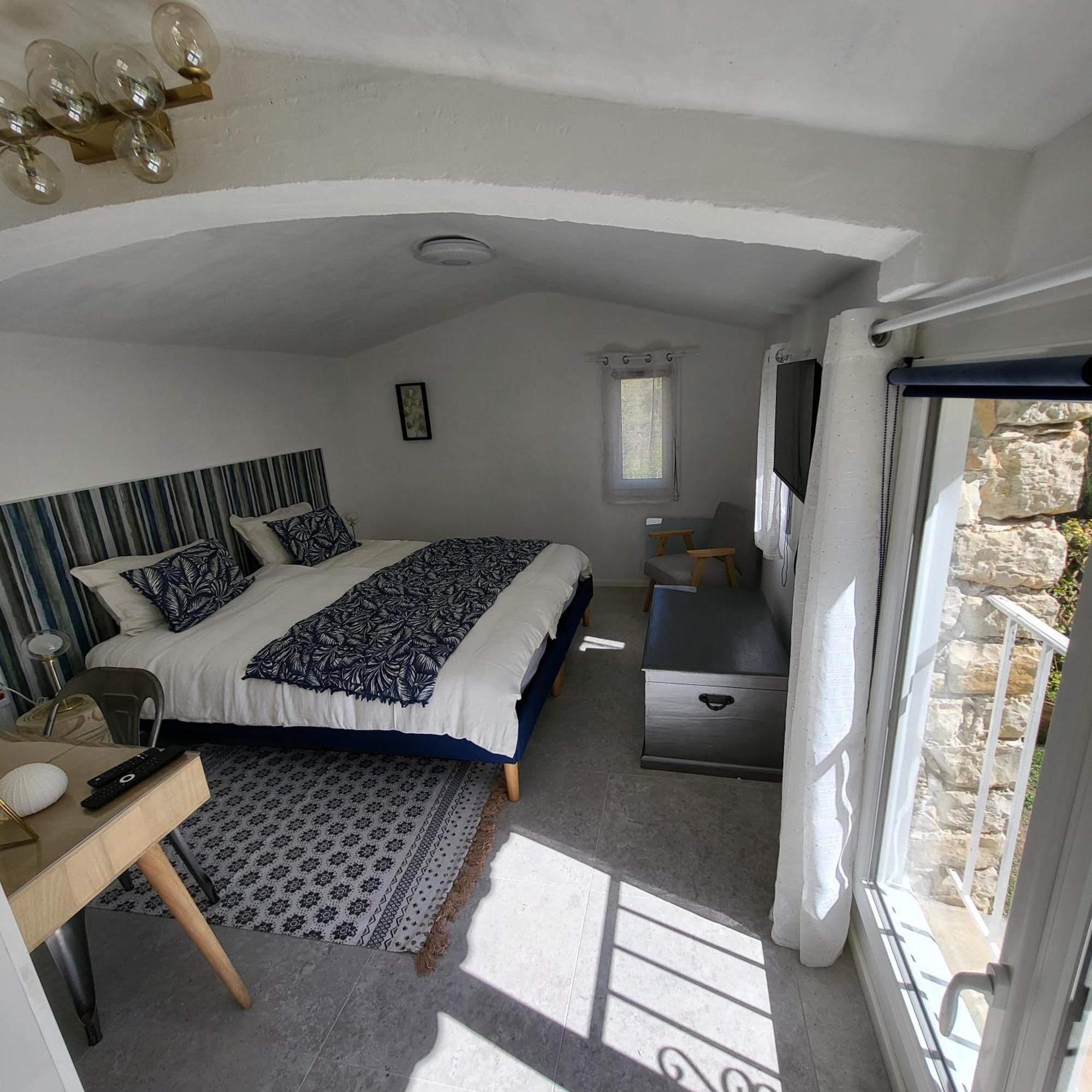 Les Pierres De Cezaire Hotell Saint-Cézaire-sur-Siagne Eksteriør bilde